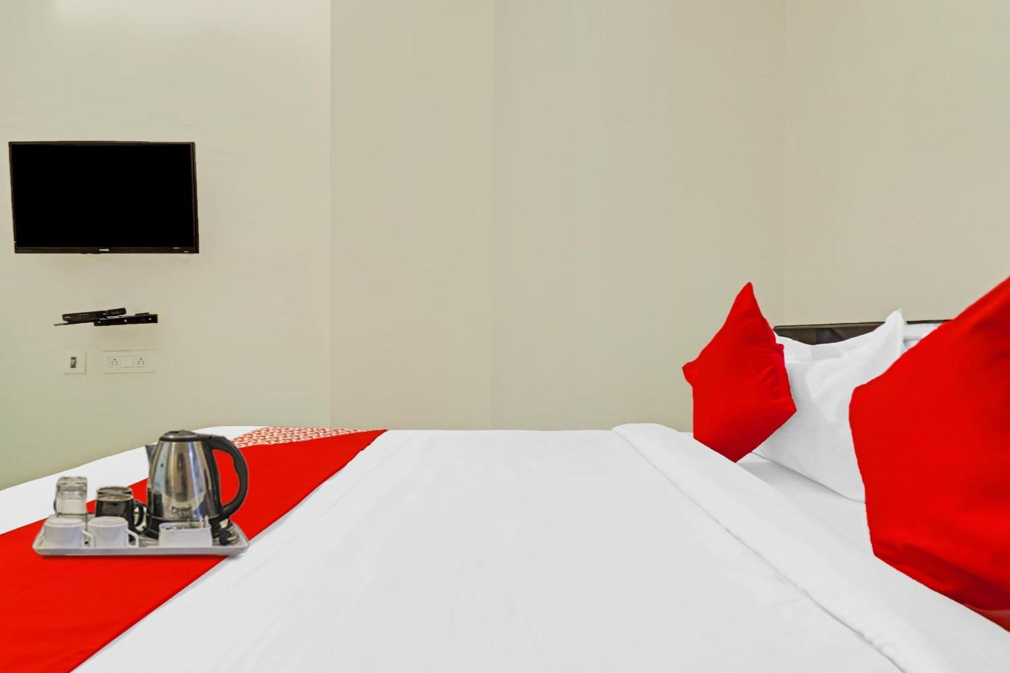 Oyo Happy Stay Hotels Hajdarábád Exteriér fotografie